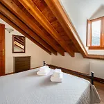 公寓 In The Historic Building, Con Aria Condizionata *