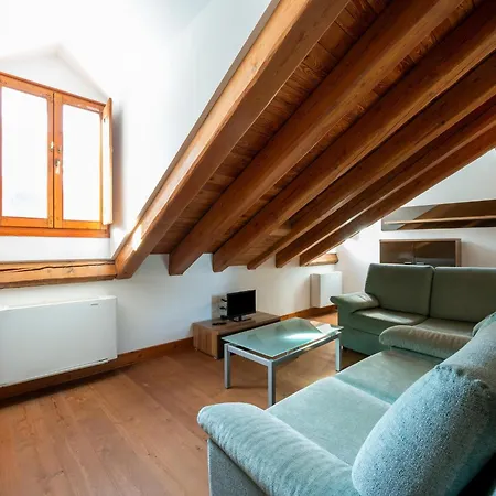 In The Historic Building, Con Aria Condizionata Apartman Ceresole Reale