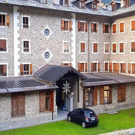 In The Historic Building, Con Aria Condizionata Apartman *
