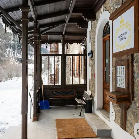In The Historic Building, Con Aria Condizionata Apartman *