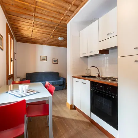 In The Historic Building, Con Aria Condizionata Apartman