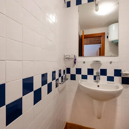 Apartman In The Historic Building, Con Aria Condizionata
